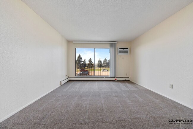 2215 - Westwinds Apartments