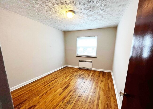 Photo - 596 Lowell Ave Unidad 596-04