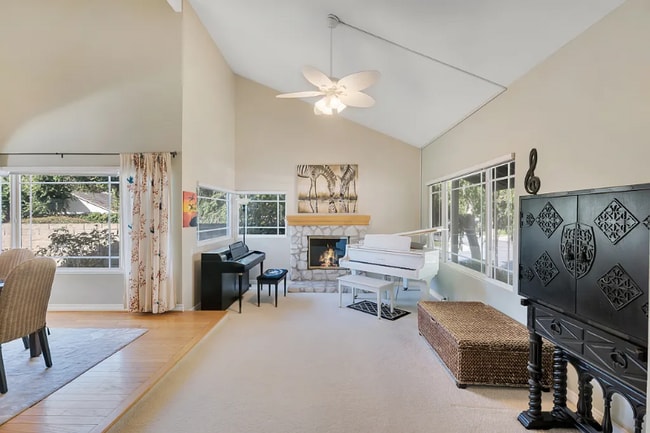 Photo - 2802 E Sierra Dr