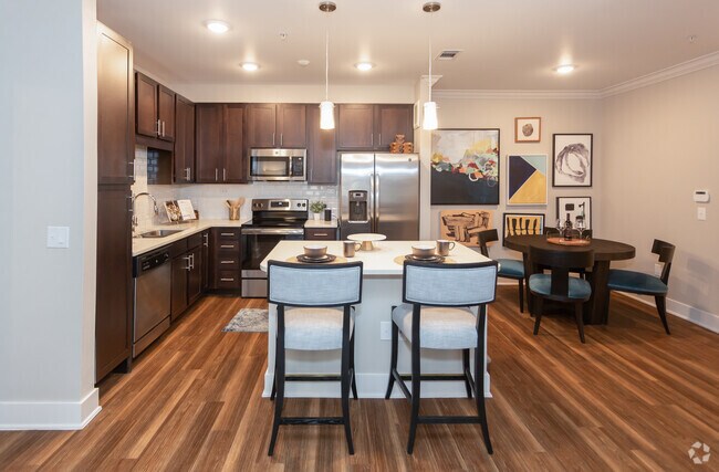 2BR 2BA