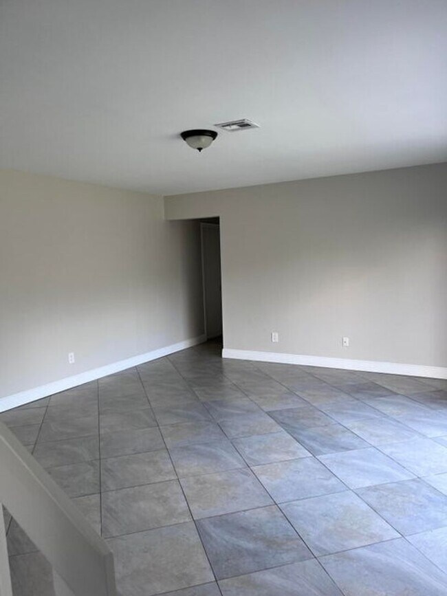 Photo - 8760 Lyndall Ln