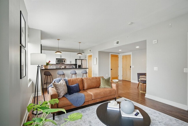 Photo - 400 Walnut St Unidad ID1285755P