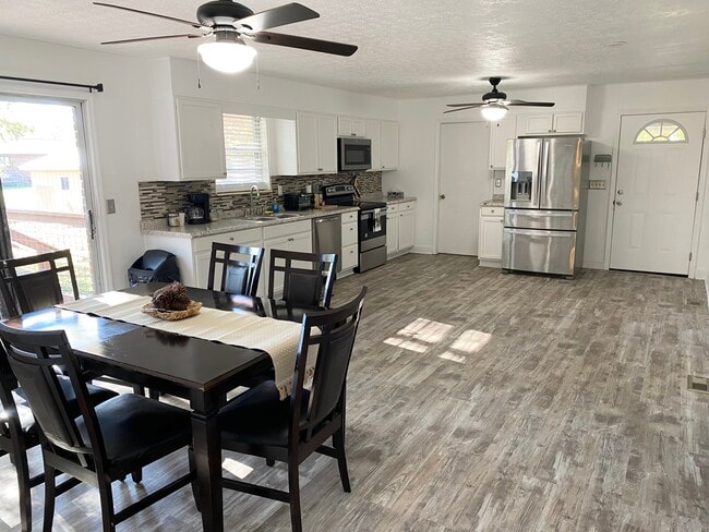 Building Photo - 508 Westland Dr