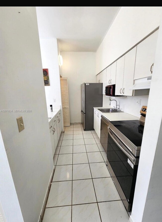 Photo - 7420 W 20th Ave Unidad 331