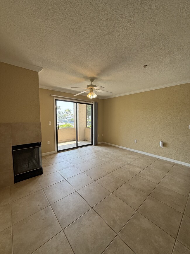Photo - 800 Boardwalk Dr