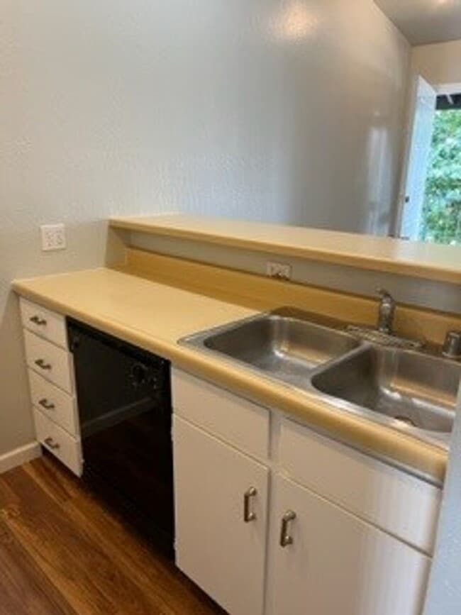 Photo - 490 Highland Ave