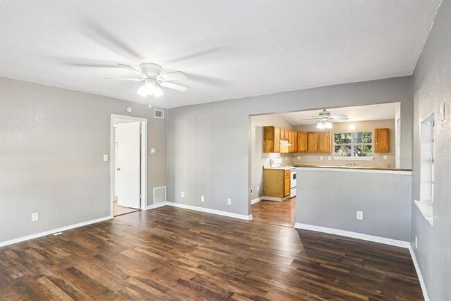 Photo - 24007 Windy Valley Rd