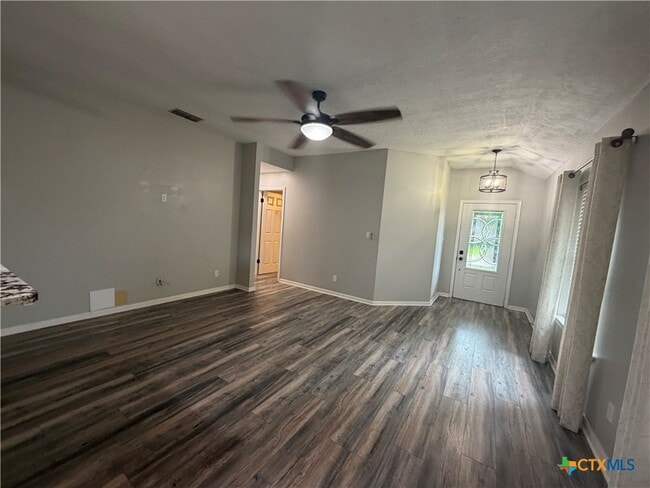 114 Palomino Ln