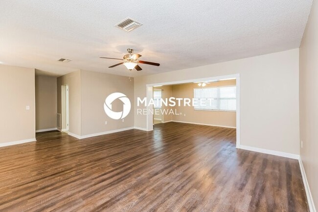 Photo - 3 Bedroom Pet-Friendly Home in Venice, FL ...