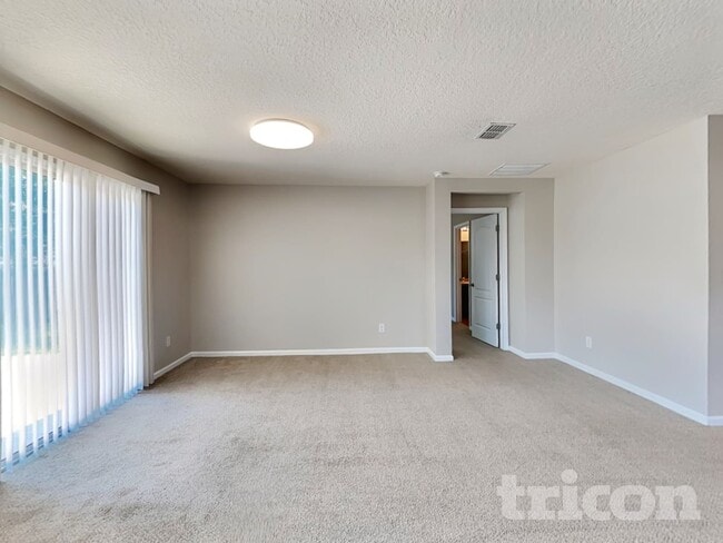 Photo - 3720 Summit Oaks Dr