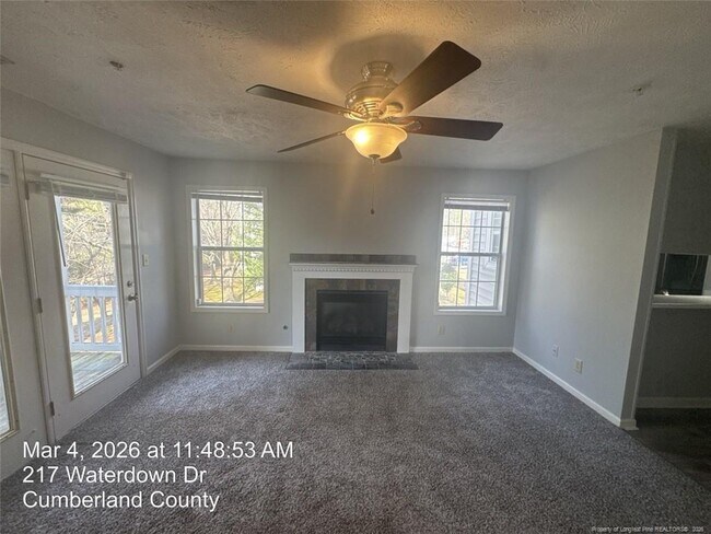 Photo - 217 Waterdown Dr