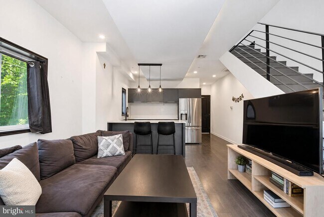 Photo - 519 N 38th St