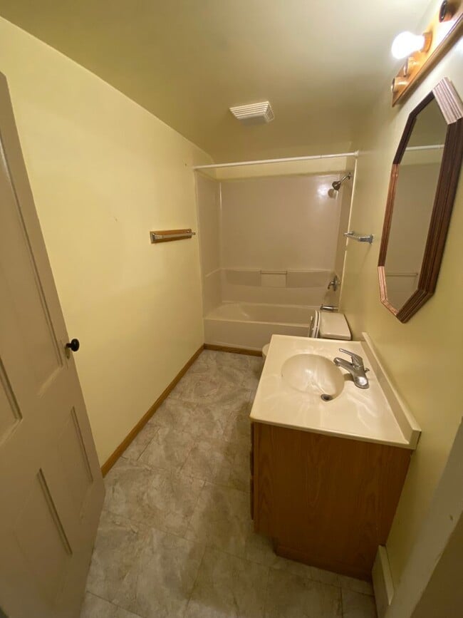 Photo - 1207 N Sawyer St Unit 1207 N Sawyer St - A