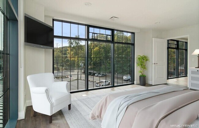 Photo - 21 Lumber Rd Unit 3B