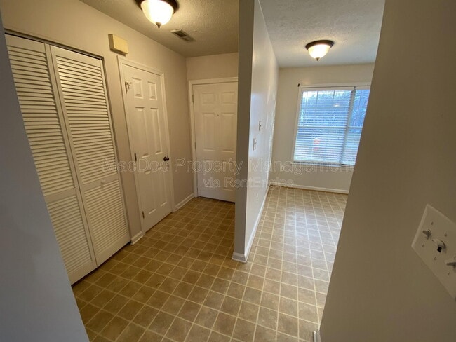 Photo - 11185 Kensington Pl