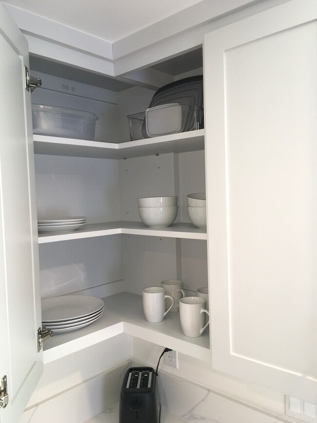 Comodidades de la cocina # 1 - 2259 Cooley Pl