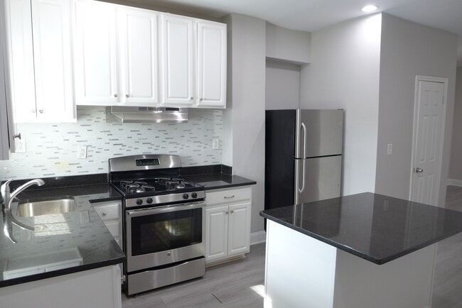 Photo - 619 McKewin Ave