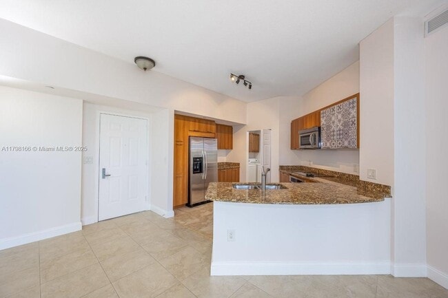 Building Photo - 510 NW 84th Ave Unit #624 Rental
