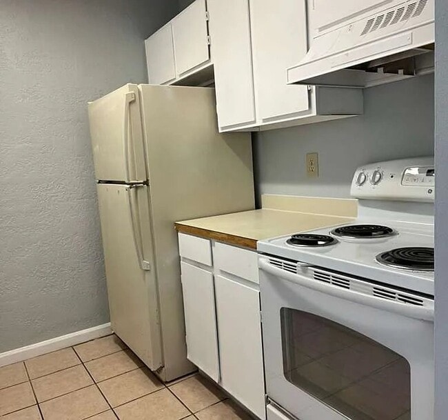 Photo - 1231 Shalom Dr