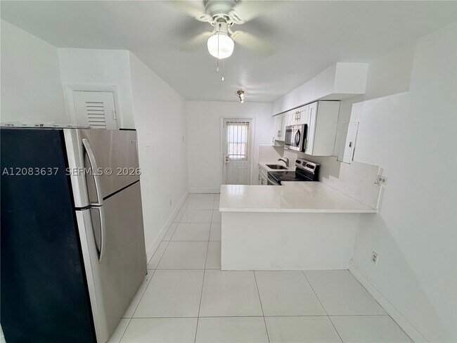 Photo - 1057 SW 7th St Unit 1