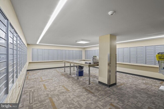 Photo - 4600 Duke St Unit 1231