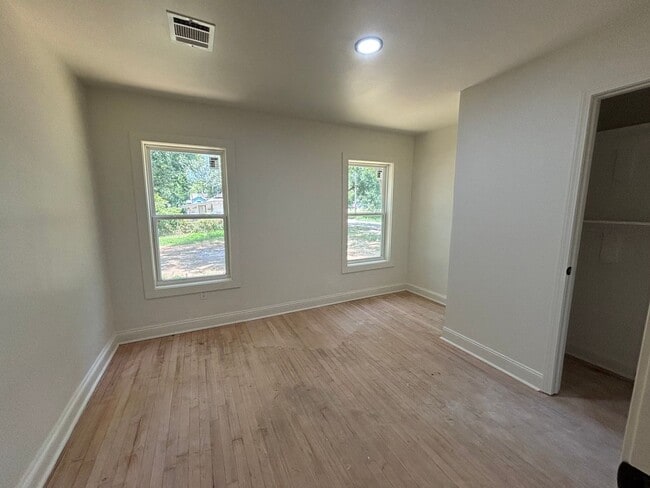Photo - Three bedroom one bath SECTION 8 ACCEPTED