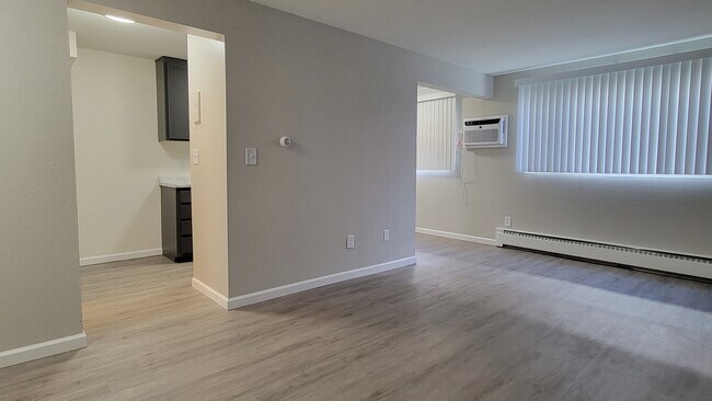 Photo - Sheraton Place Apartments