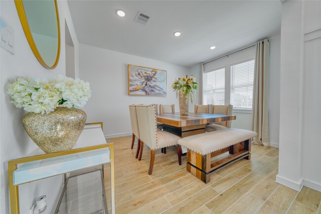 Photo - 12202 Old Fashion Cir