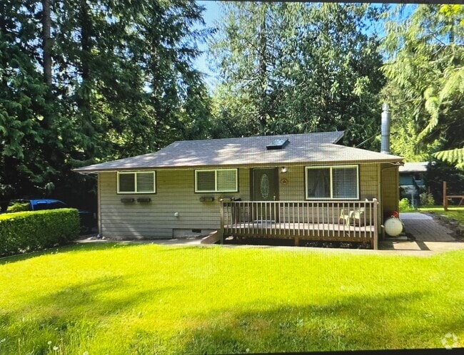 Building Photo - Charming Sudden Valley home with large fla...