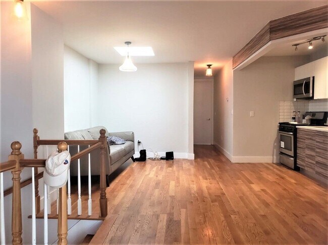 Photo - 1159 Gates Ave Apartment Unit 2