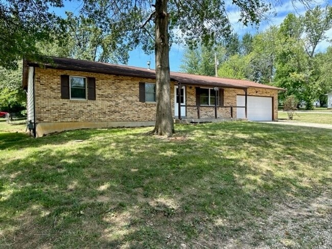 Photo - 3 RR 2 BA in Troy, MO