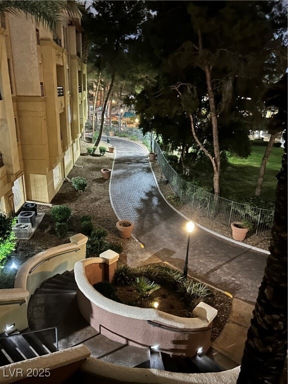 Building Photo - 230 E Flamingo Rd Unit 202