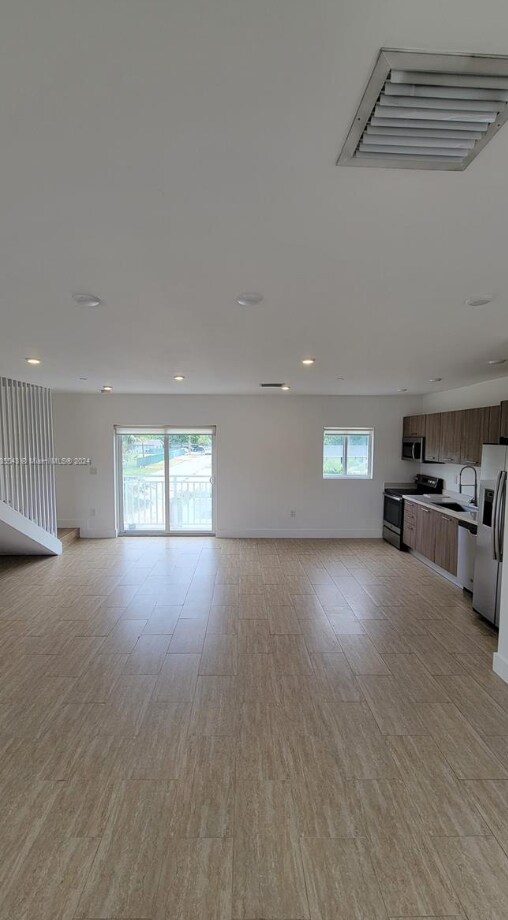 Photo - 6336 SW 27th St Unidad 8