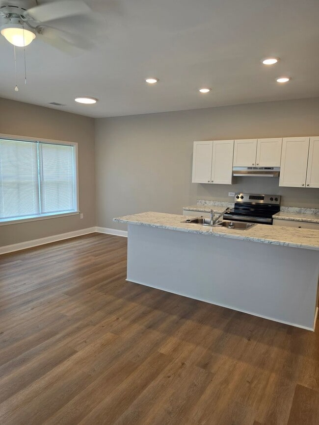 Photo - Charming 3 bed, 1.5 bath