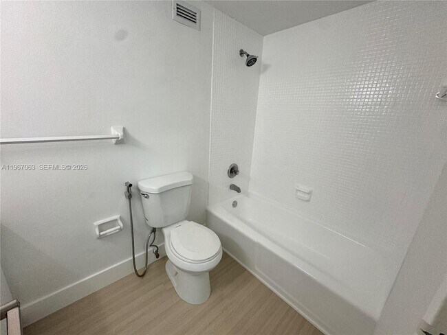 Photo - 2899 Collins Ave Unit 740