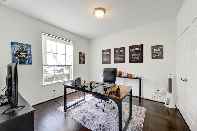 Photo - 2943 Shadowbrook Chase Ln