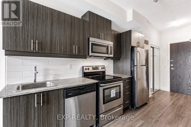 Photo - 17 Kenaston Gardens Unit 401