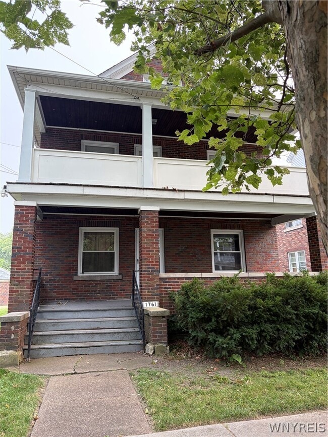 Building Photo - 1761 Welch Ave