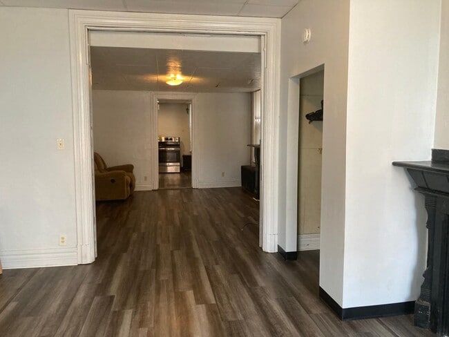Building Photo - 3209 Niagara St Unit 1