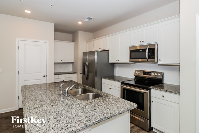 Photo - 2092 Cypress Village Dr NW