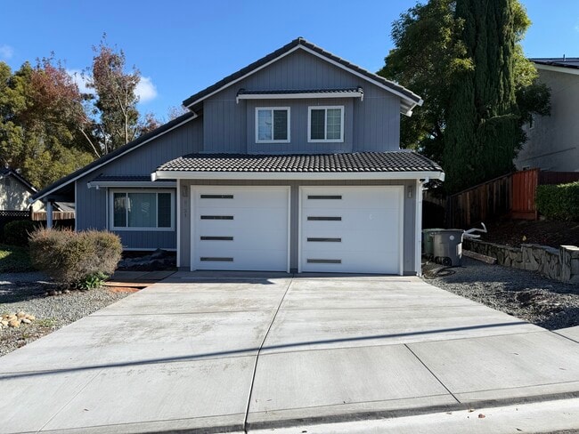 Building Photo - 8731 Augusta Ct