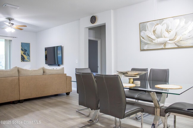 Photo - 843 Sorrel St NW