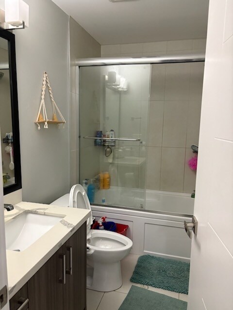 Photo - 12184-12210 210 St