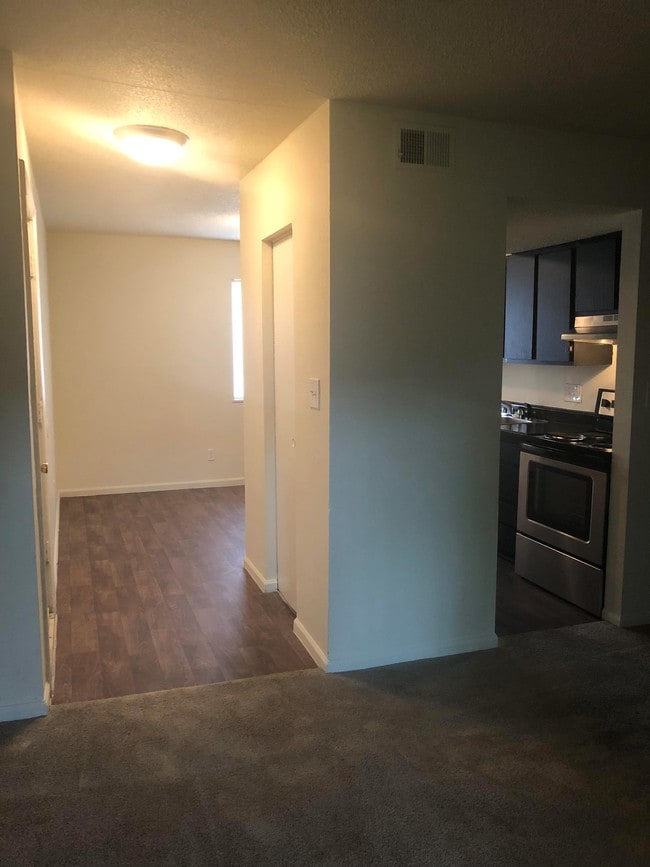Gatehouse Apartments For Rent in Kansas City, MO