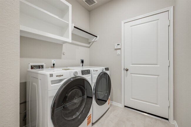 Building Photo - 13727 Tranquila Vis Dr