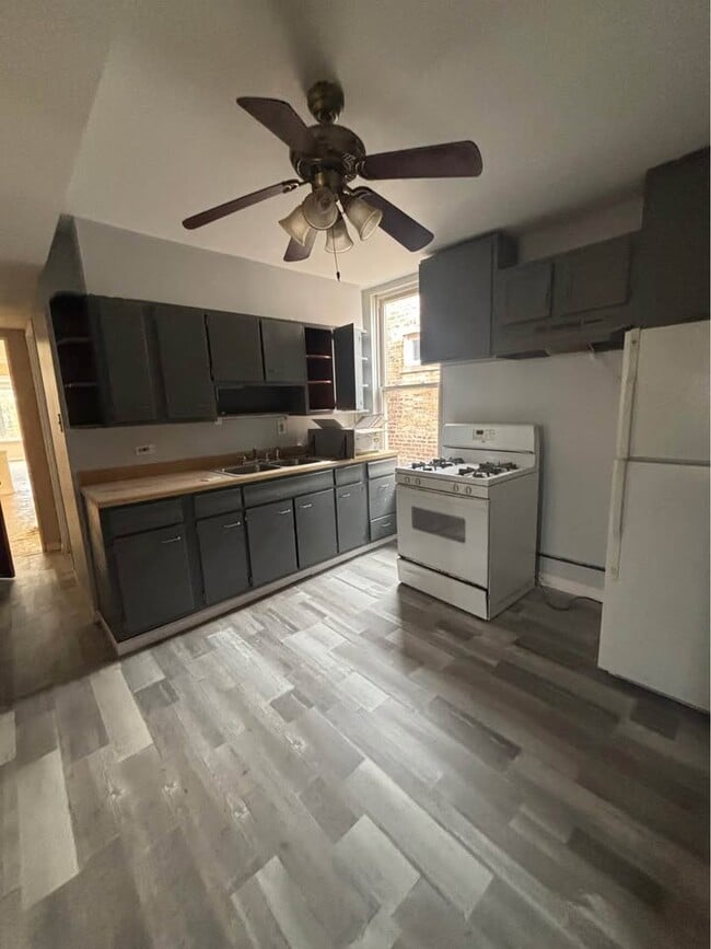 Photo - 3617 N Troy St