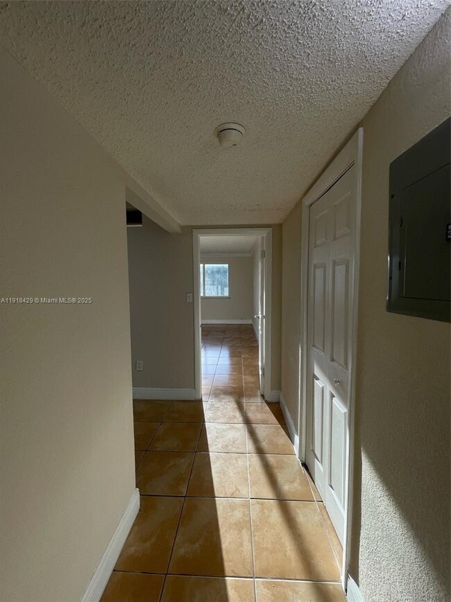 Photo - 6950 Miami Gardens Dr Unit 2-312A