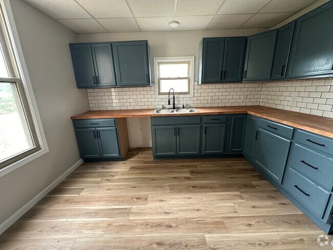 Building Photo - 434 N 7th St Rental