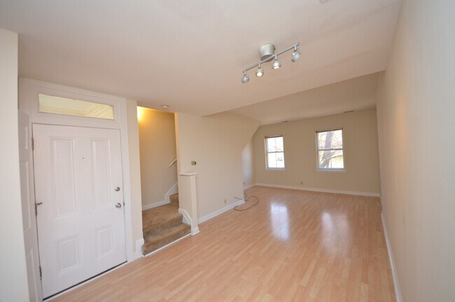 2218 S 11th - 2218 S 11th Condo