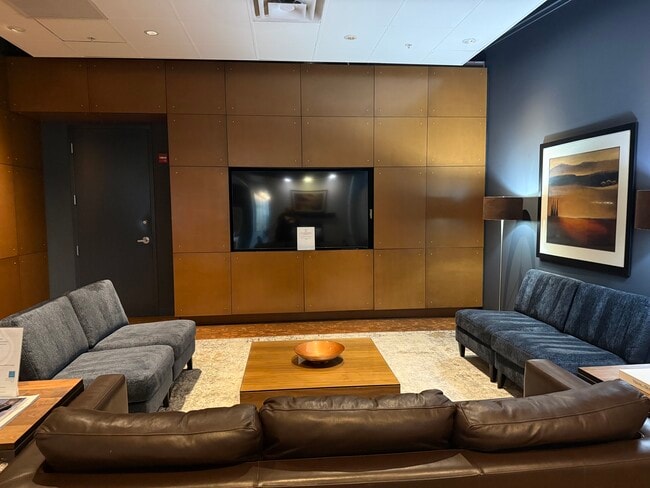 Photo - 3104 Western Ave Unit 606